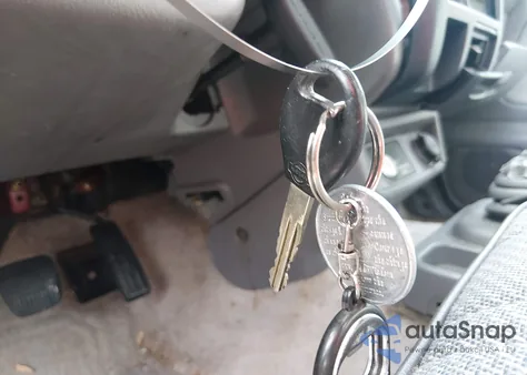 2000 Nissan Frontier Xe z USA, uszkodzony, nr VIN 1N6DD21S0YC432984